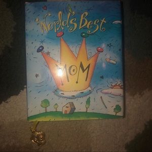 B2G2 FREE! NWOT Worlds Greatest Mom mini book